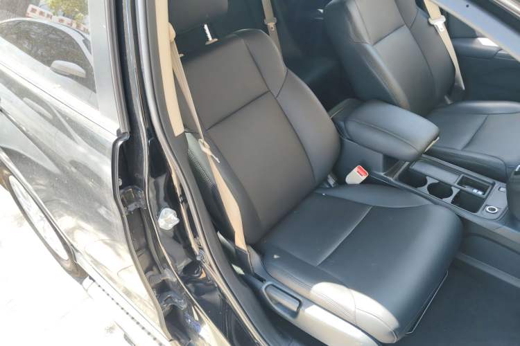 Used Honda CR-V 2015 2.0L two-wheel drive Fashion Edition