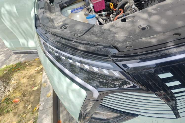 Used Cowin Kunlun 2024 Kunlun iHD 150km Mountain Peak Edition Right Front Headlight