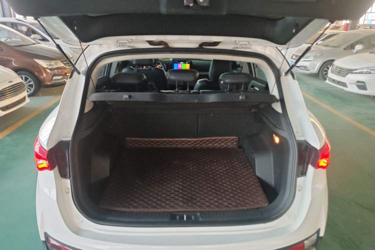 Used Soueast DX5 2019 1.5L Manual Luxury Version
