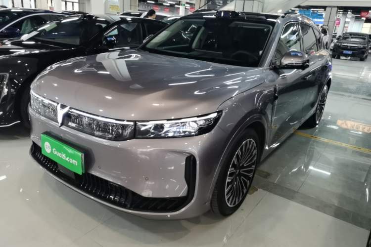 Used VOYAH FREE 2025 Model FREE+ Four-Wheel-Drive Qiankun Edition