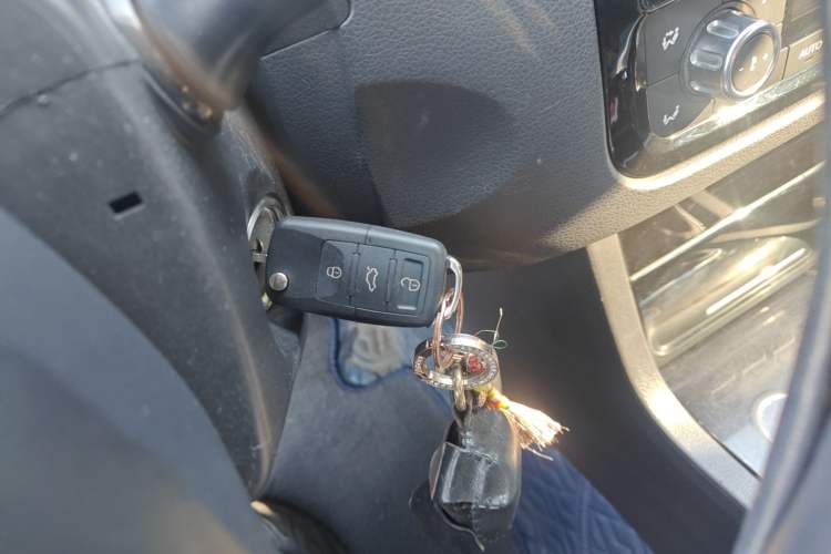 Used Yema T70 2016 Upgraded Model 1.5T Manual Leading Version