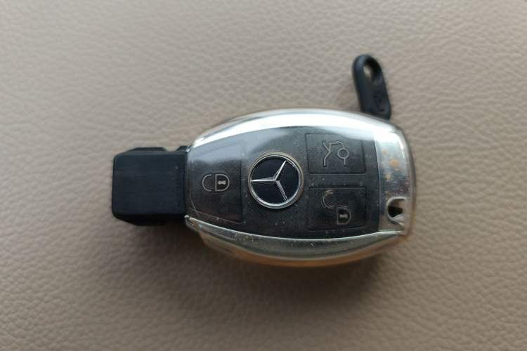 Used Mercedes-Benz R-Class 2011 R 350 L 4MATIC
