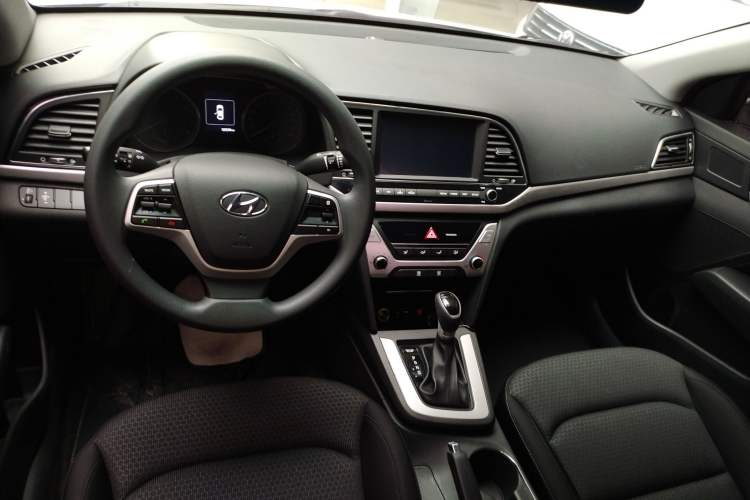 Used Hyundai Elantra (6th Generation / Lingdong) 2016 1.6L Automatic ZhiXuan – Elite Version
