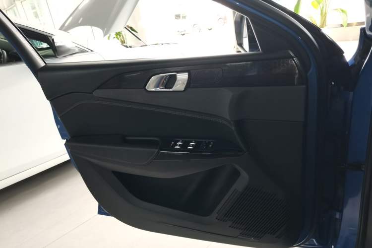 Used Lynk & Co 03 2021 2.0TD Automatic Jing Plus