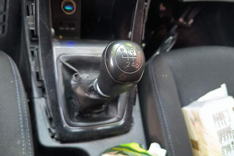 Used Hyundai Elantra (5th Generation / Langdong) 2012 1.6L Manual Leading Model
