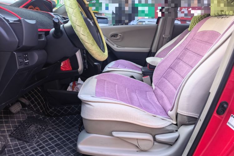 Used Toyota Yaris 2011 1.6 GS Automatic Sharp Edition Left Front Seat