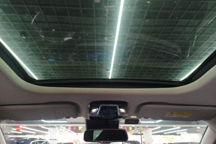 Used SOL QX 2021 300T DCT Deluxe Smart Connectivity Version