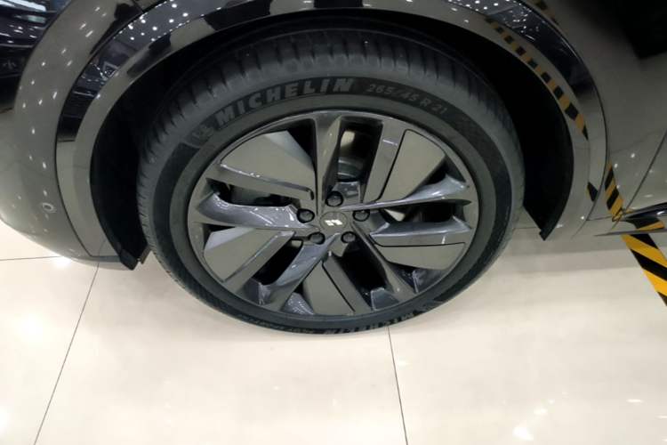 Used Li Auto L9 2023 Pro Model
