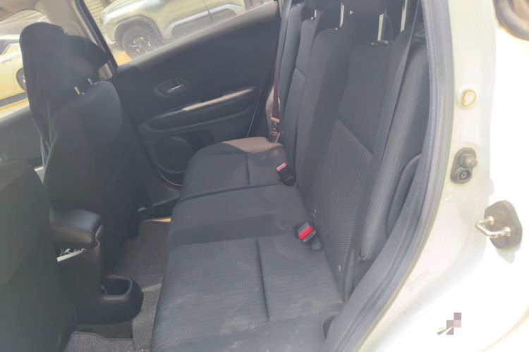 Used Honda Vezel 2015 1.5L CVT two-wheel drive Comfort trim
