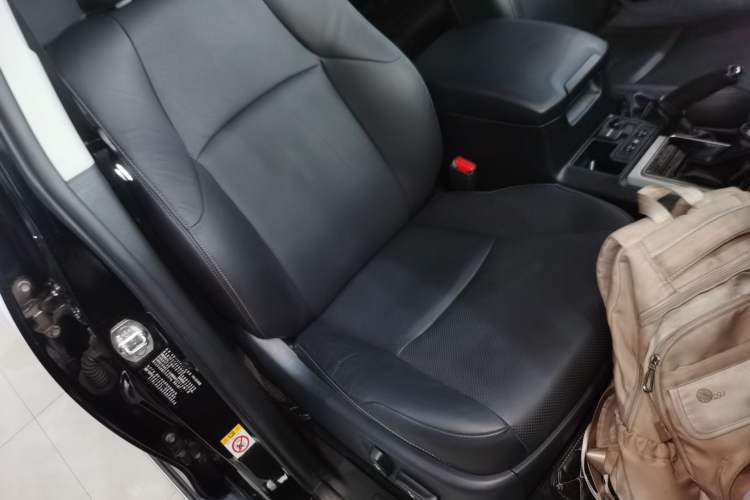 Used Toyota Prado 2018 3.5L Automatic TX-L Right Front Seat