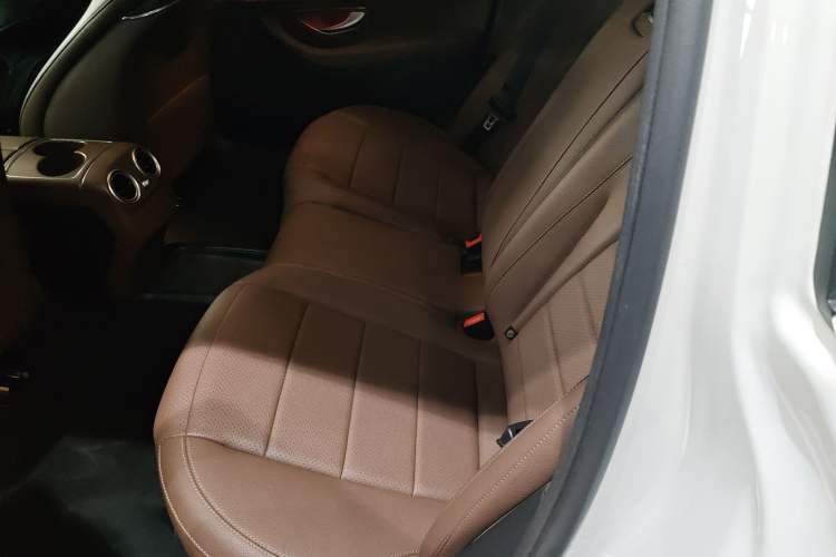 Used Mercedes-Benz E-Class 2018 Facelift E 200 L Sport Edition