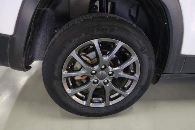 Used Jeep Cherokee 2020 2.0L Two-Wheel Drive Classic Sports Edition