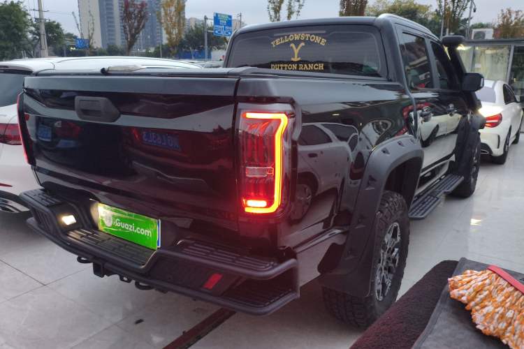 Used JMC DaDao 2023 Pursuer 2.3T Diesel Automatic 4x4 Standard-Wheel Prestige Model