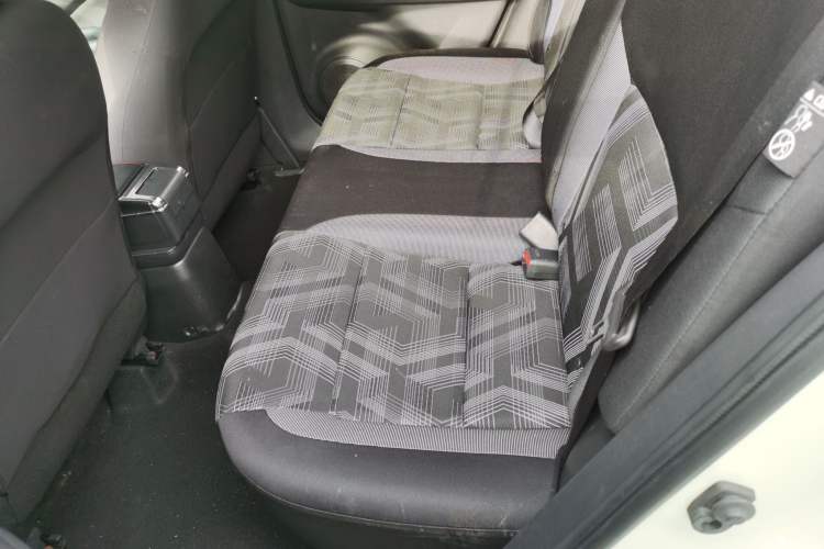 Used Nissan Kicks 2019 1.5L Manual Cool Edition