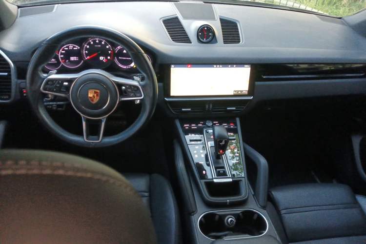 Used Porsche Cayenne 
