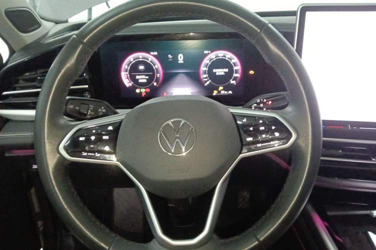 Used Volkswagen Passat 2025 Pro 380TSI Dragon Supreme Edition