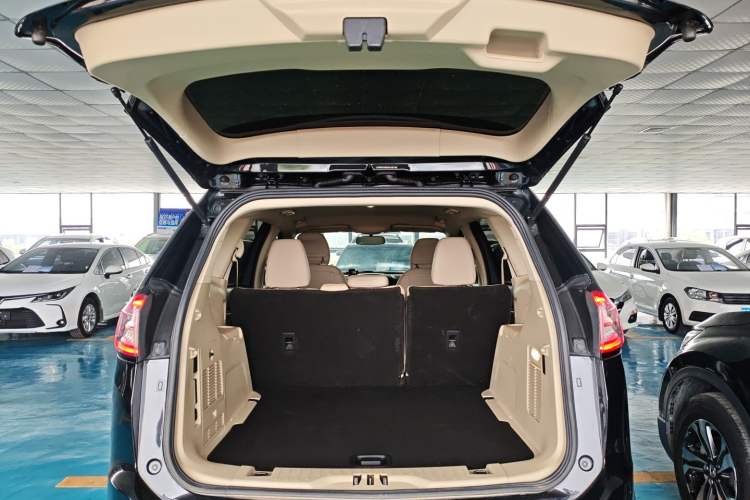 Used Ford Edge 2016 EcoBoost 245 Two-Wheel-Drive Titanium 5-Seater