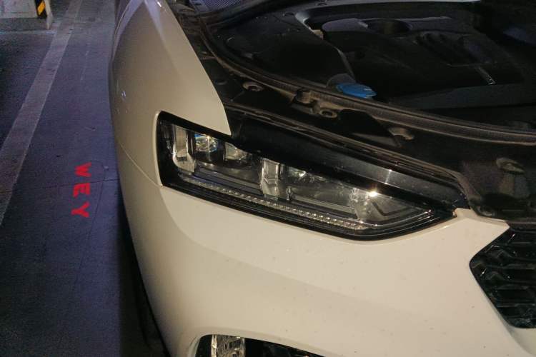 Used Wey VV7 2017 2.0T Flagship Model
