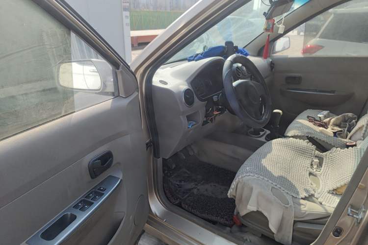 Used Wuling Hongguang 2014 1.2L Standard Model China IV