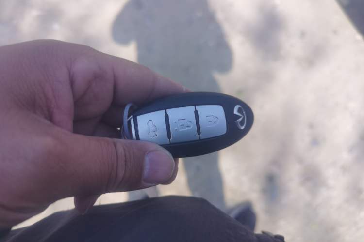 Used Infiniti Q50L 2015 2.0T Enjoyment Edition Vehicle Key