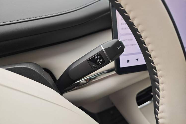 Used CHANGAN NEVO Q07 2025 215 Flagship PLUS Gear Lever