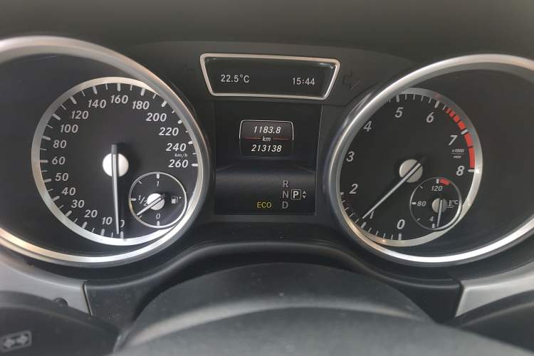 Used Mercedes-Benz M-Class 2014 ML 320 4MATIC