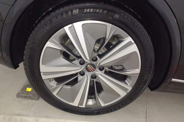 Used Hongqi E-HS9 2022 660 km Range Flagway Edition Six Seats Right Rear Wheel Hub