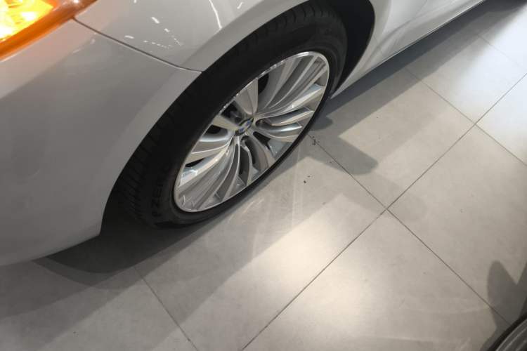 Used BMW 5 Series GT 2015 528i Luxury Edition