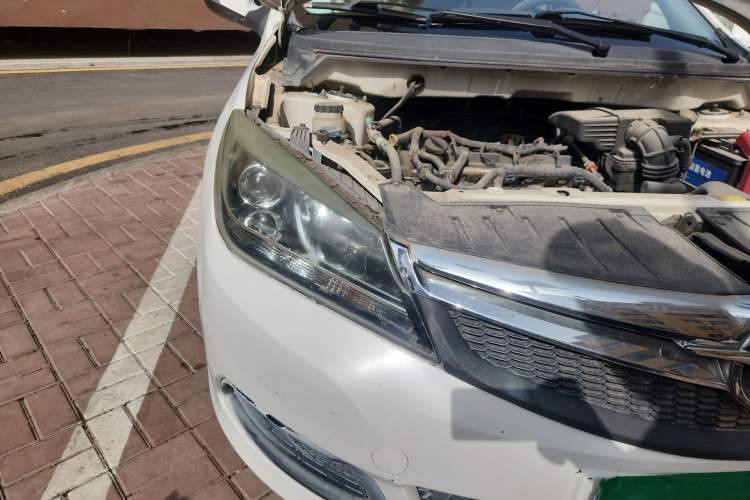 Used Haima M3 2014 1.5L Manual Elite Edition Right Front Headlight