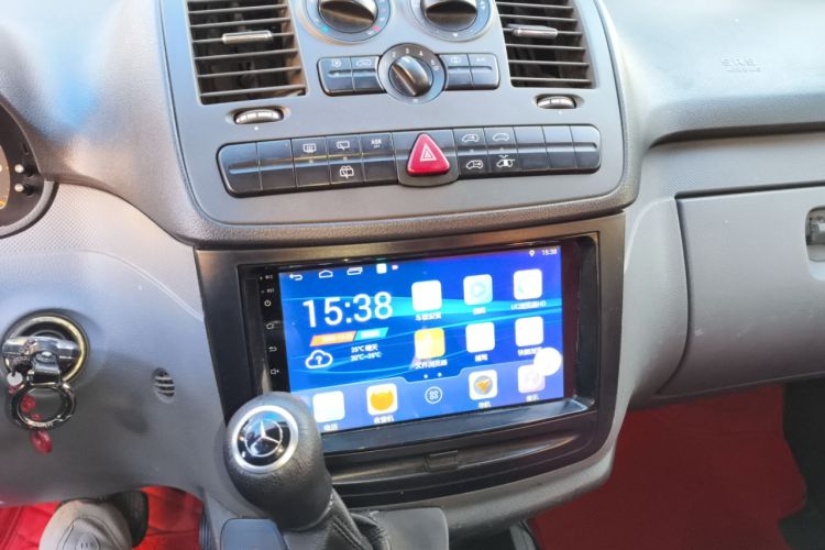 Used Mercedes-Benz Vito 2010 2.5L Elite Edition Audio And AC Panel