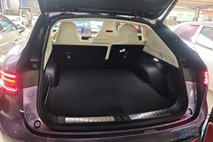 Used Hima Luxeed R7 2024 All-Electric 736 km Ultra Trunk