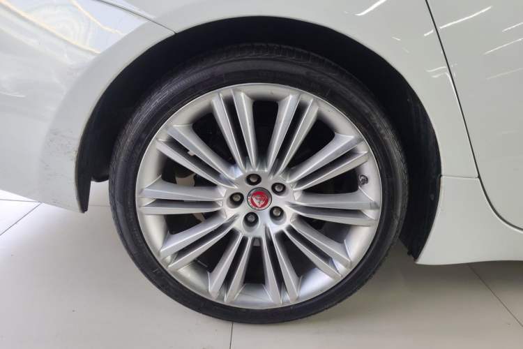 Used Jaguar XJ 2018 XJL 3.0 SC Two-Wheel-Drive Elegant Business Edition