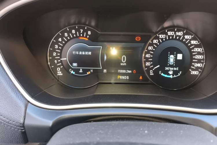 Used Lincoln MKX 2018 2.0T Four-Wheel Drive Zunya Edition Odometer Close Up