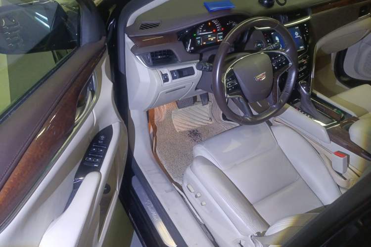 Used Cadillac XTS 2017 28T Elite Model Driver Seat