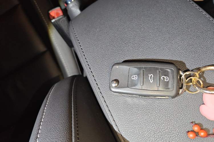 Used Volkswagen Sagitar 2018 280TSI DSG Ignite Edition Vehicle Key