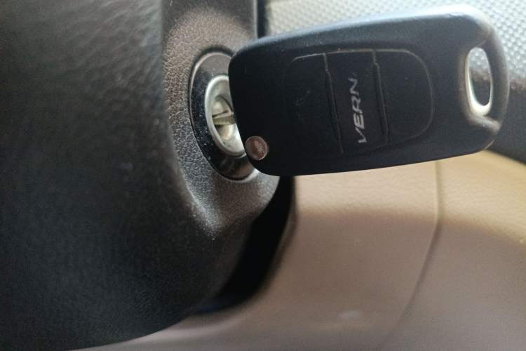 Used Hyundai Verna (older generation) 2014 1.4L Manual Smart GLS Trim