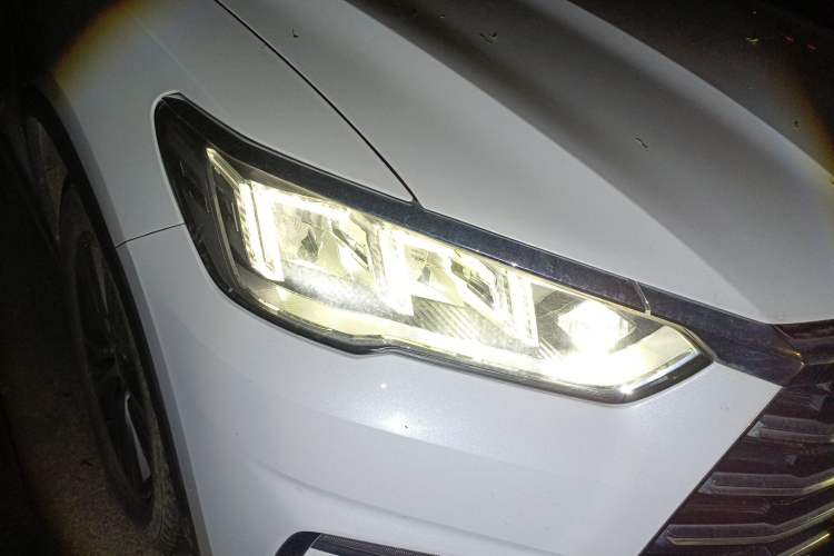 Used BYD Song Pro 2019 1.5T Automatic Elite Edition Right Front Headlight