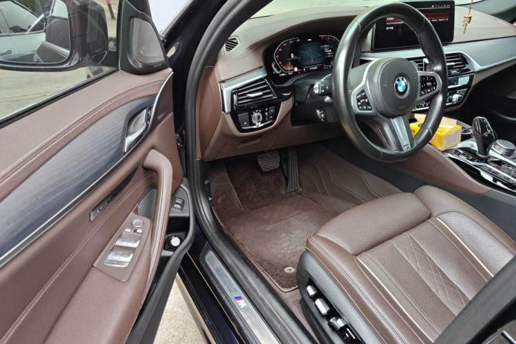 Used BMW 5 Series 2022 Second Facelift 530Li Luxury Version M Sport Package
