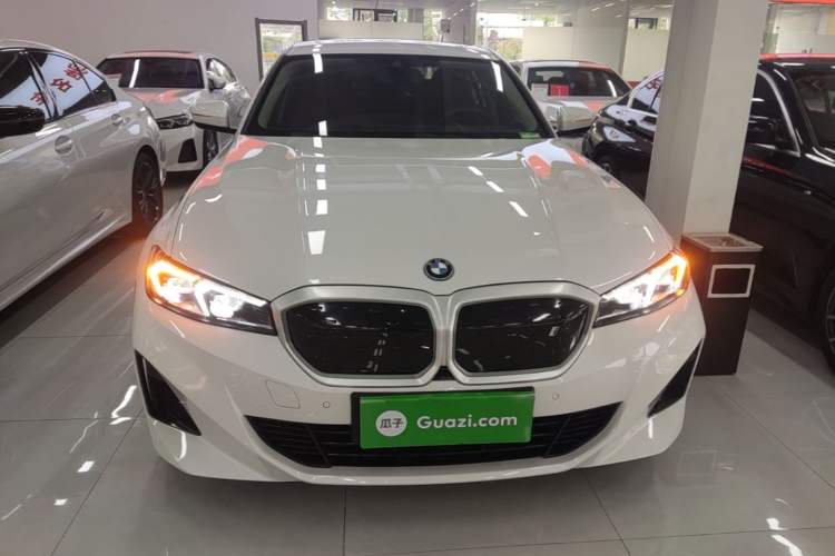 Used BMW i3 2022 eDrive 35 L Front