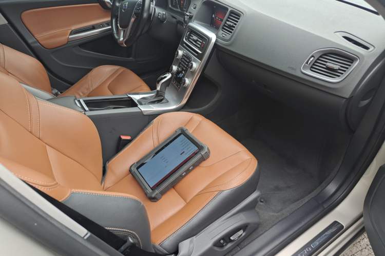 Used Volvo V60 2017 T5 Zhiya Edition China V Standard Right Front Seat