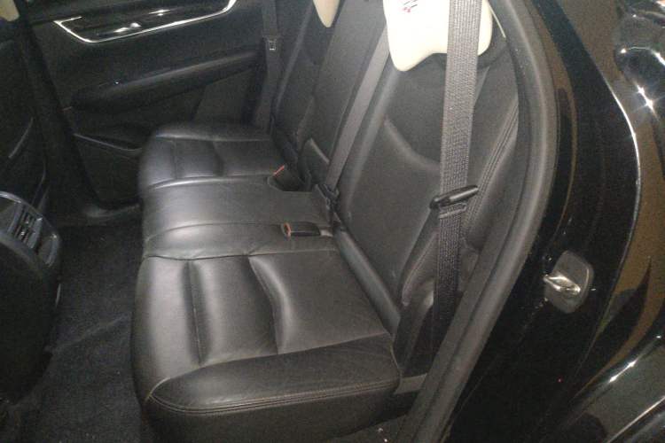 Used Cadillac XT5 2018 25T Luxury Model
