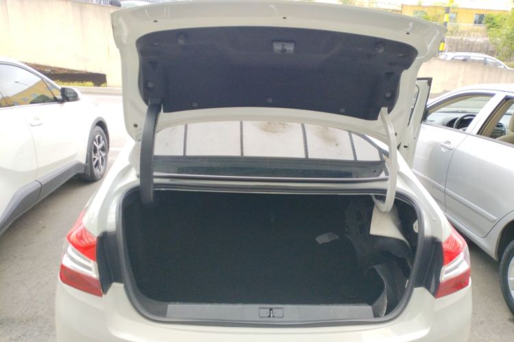 Used Peugeot 408 2014 1.8L Automatic Luxury Edition
