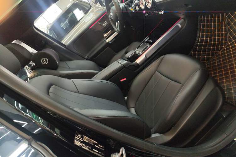 Used Mercedes-Benz GLB 2022 GLB 220 Dynamic Edition Right Front Seat