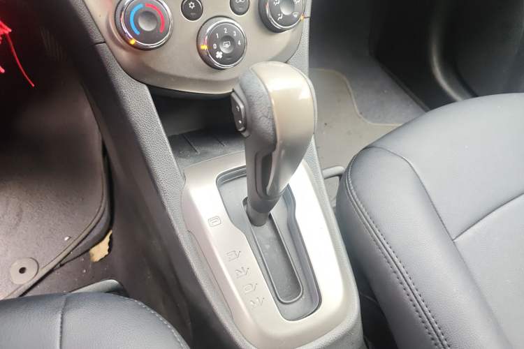 Used Chevrolet Aveo Sonic 2011 Hatchback 1.4L Automatic SL