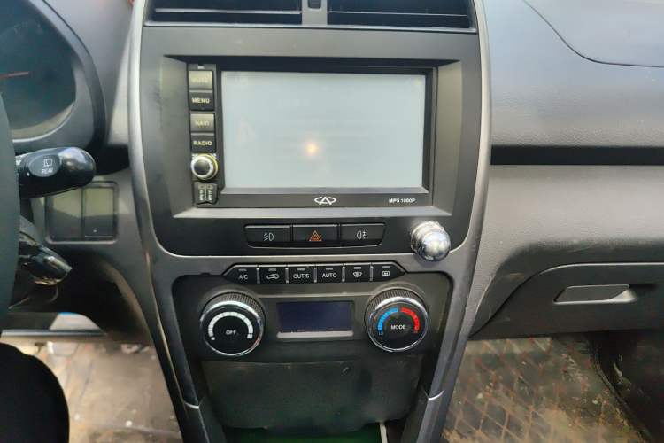 Used Chery Tiggo 3 2014 1.6L Manual Zhishang Edition
