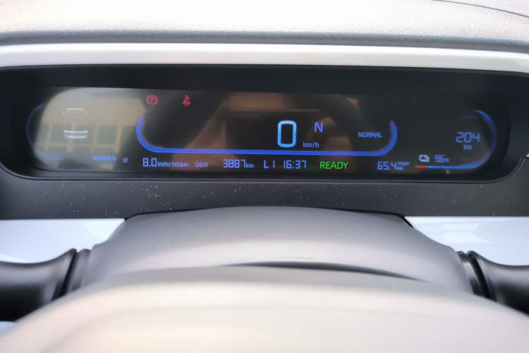 Used Geely Galaxy Panda 2025 210 km – Yuanqi Bear