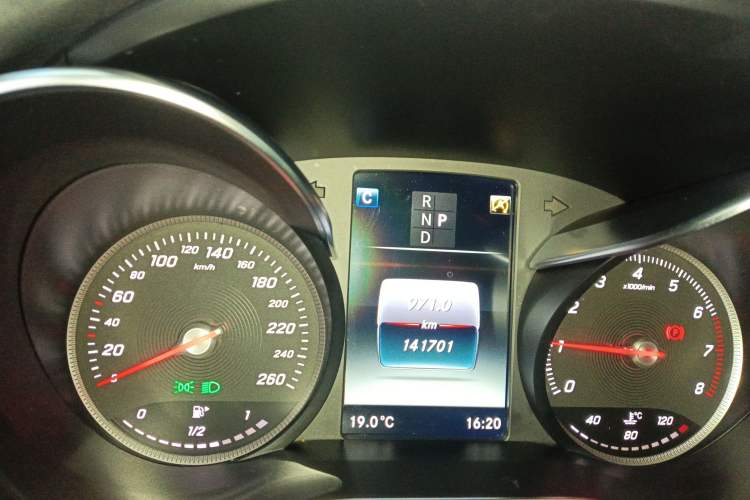 Used Mercedes-Benz GLC 2018 GLC 260 4MATIC Dynamic Edition Instrument Cluster