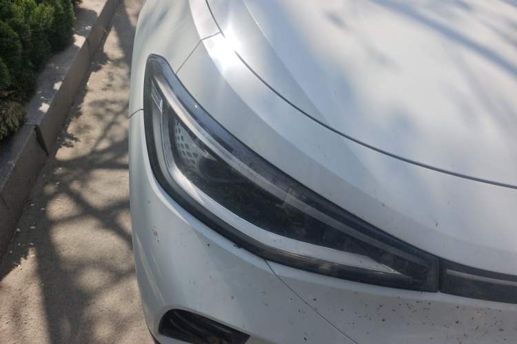 Used Volkswagen ID.4 CROZZ 2021 Long-Range PRO Two-Wheel Drive Version Right Front Headlight