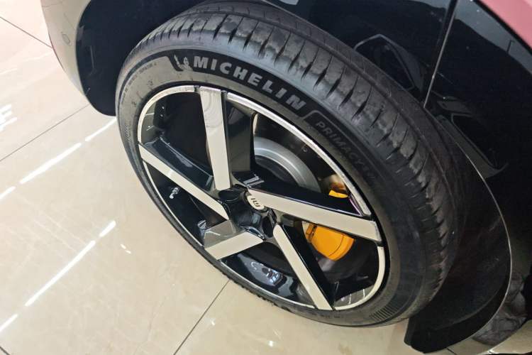 Used Xiaomi Auto YU7 2025 Ultra-Long Range High-Performance All-Wheel-Drive Max Edition
