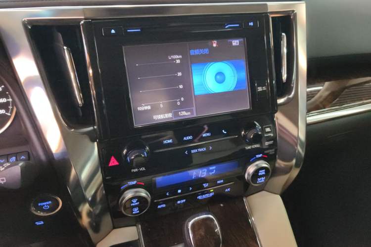 Used Toyota Alphard 2019 Dual-Engine 2.5L Luxury Edition
